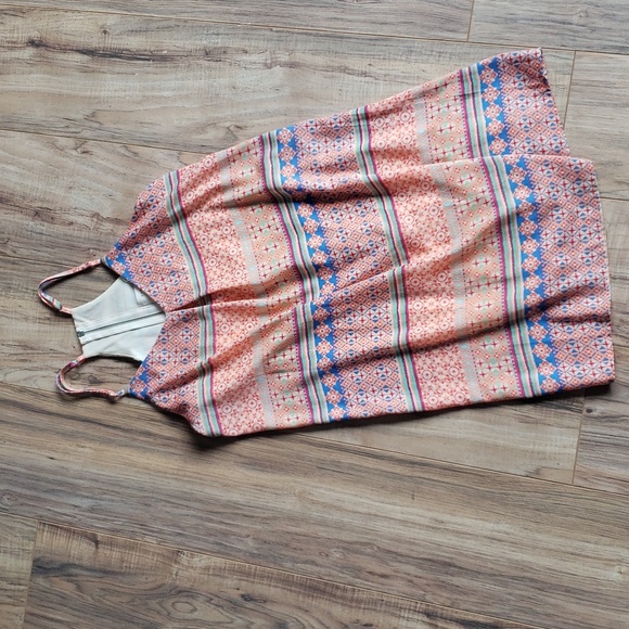 Ladies small dress - Picture 2 of 6